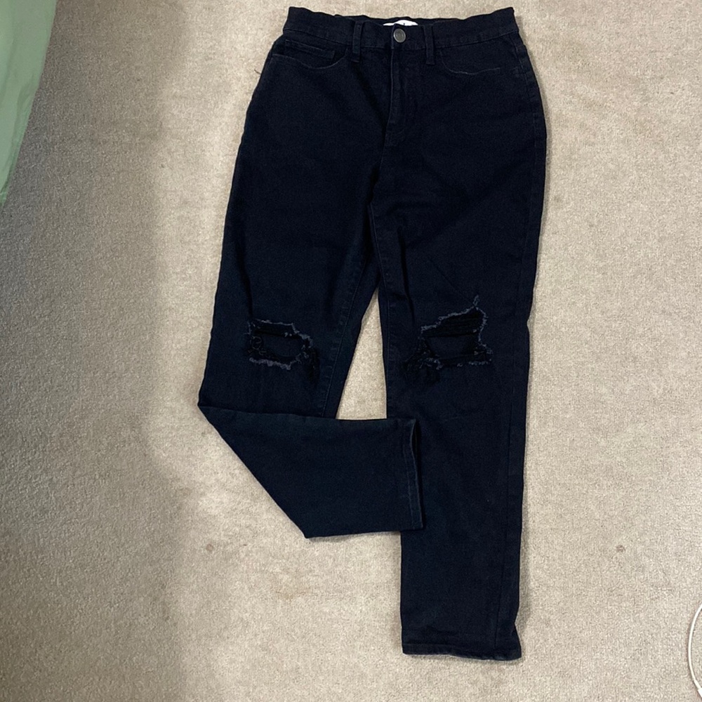 WORN ONCE!! Sz. 9 high rise mom jeans!